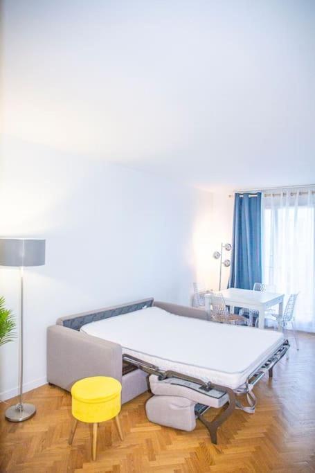 Grand 2 Pieces Balcon Parking Porte Paris 奥贝维利埃 外观 照片
