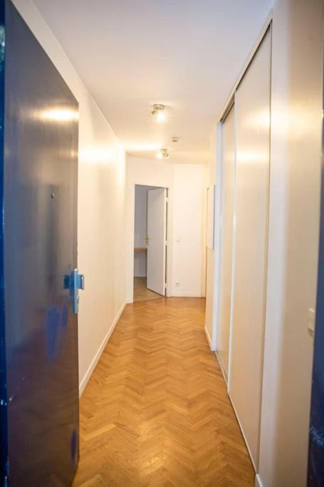 Grand 2 Pieces Balcon Parking Porte Paris 奥贝维利埃 外观 照片